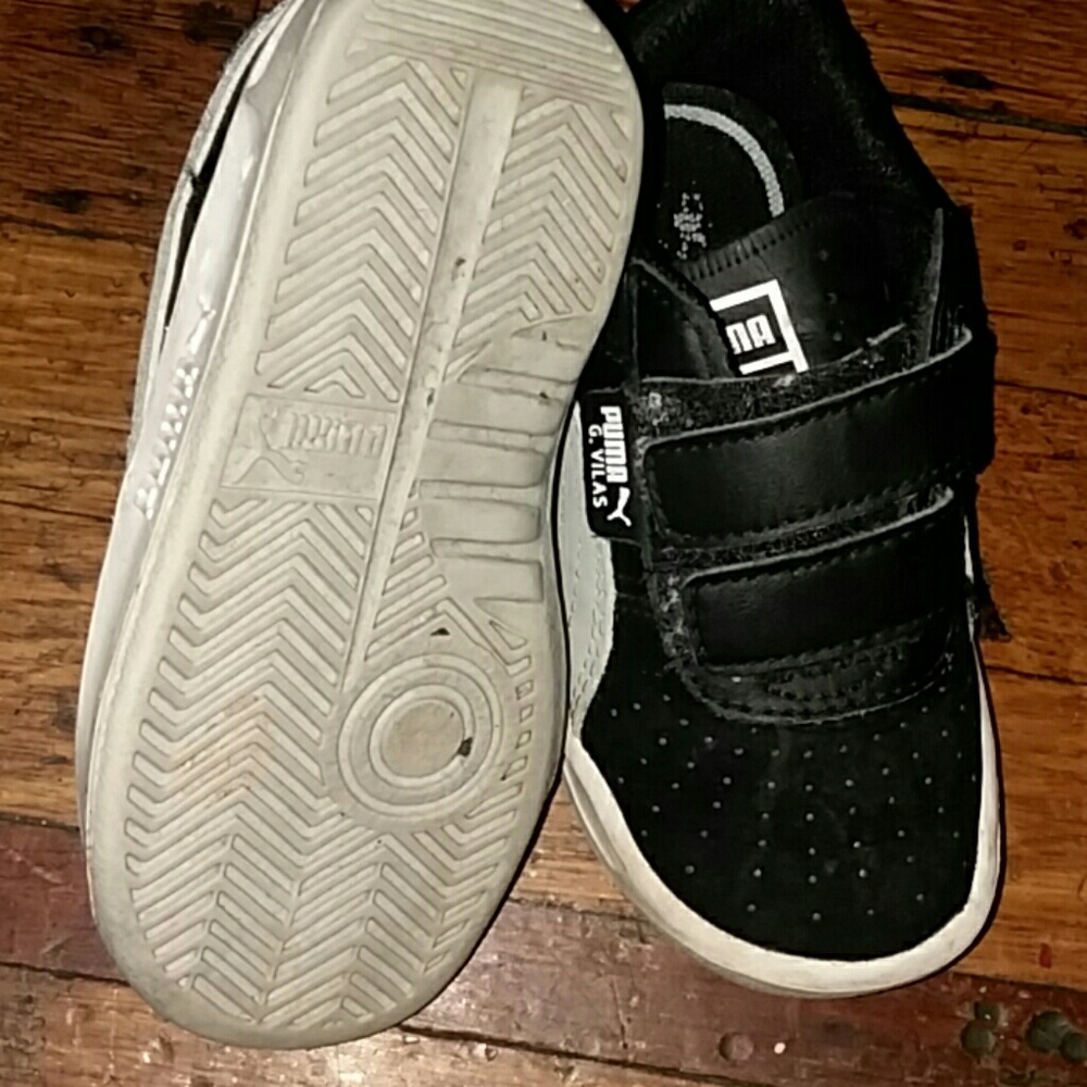Sneakers - Picture 3 of 3
